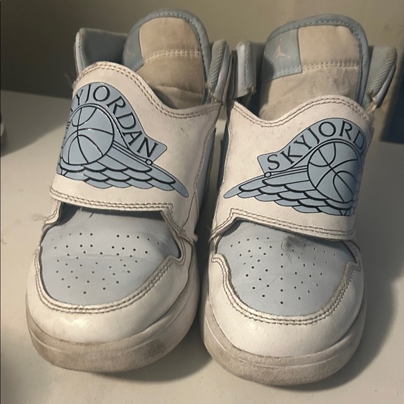 Jordan Kids Sneakers - Light Blue and White - Picture 1 of 6